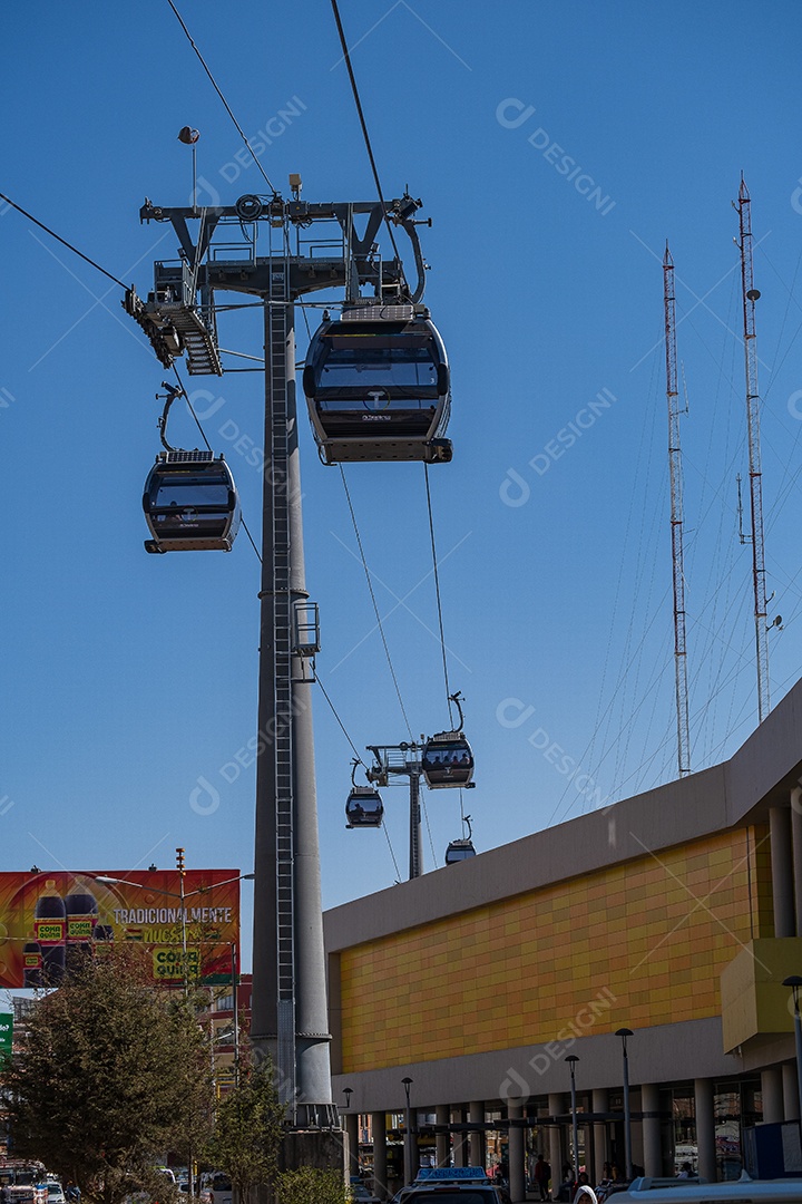 Teleférico na cidade de El Alto