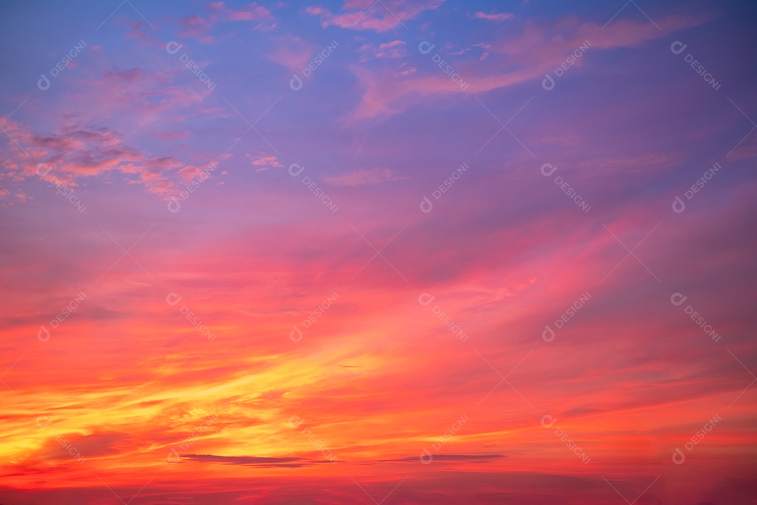 Céu perfeito ao amanhecer