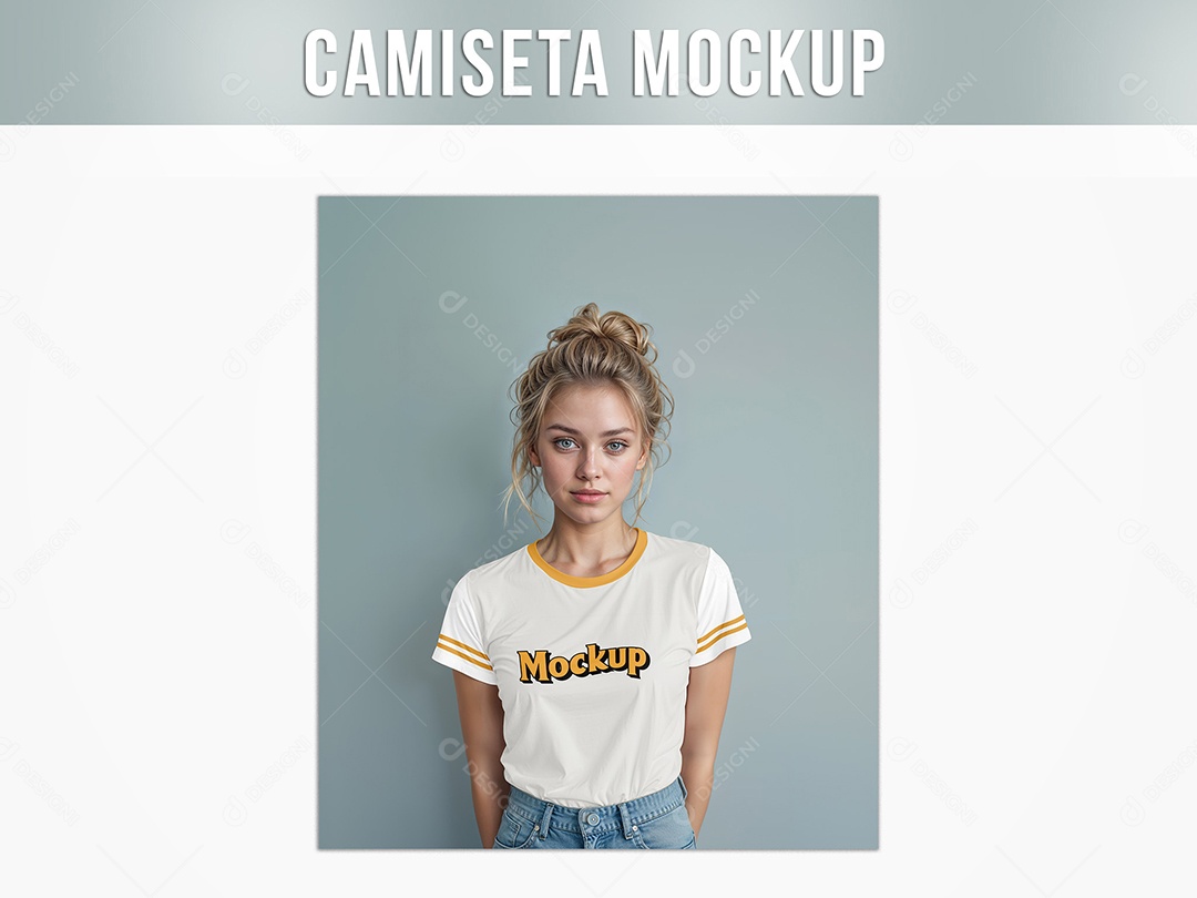 Mulher com Camiseta Mockup PSD Editável