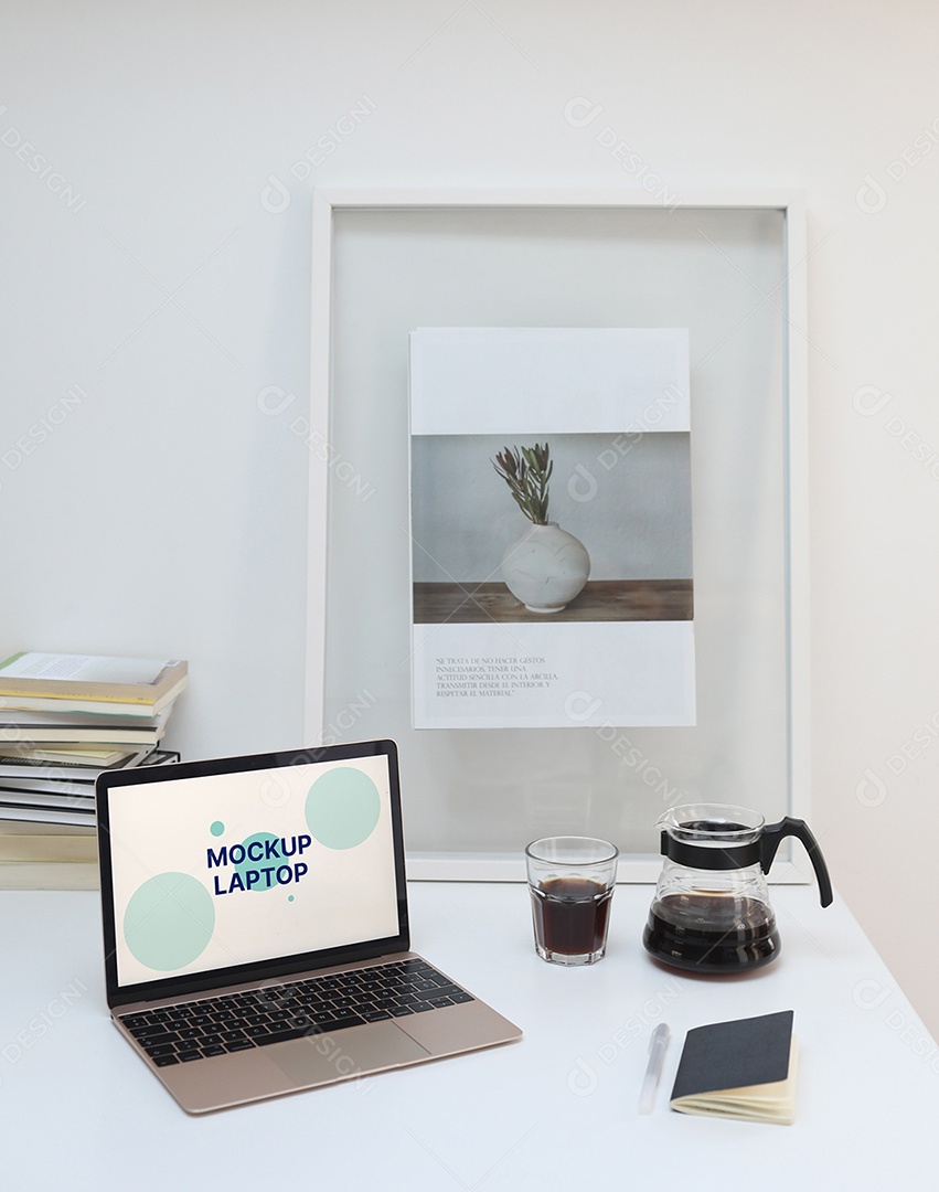 Notebook Mockup PSD Editável