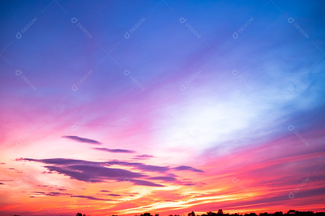 Céu perfeito ao amanhecer