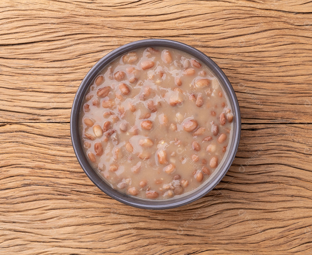 Tigela com feijão cozido delicioso