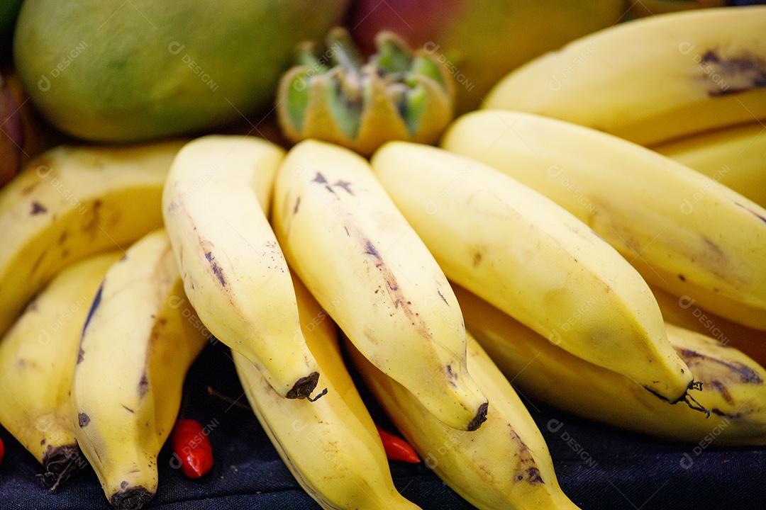 Bananas kiwi manga deliciosas frutas