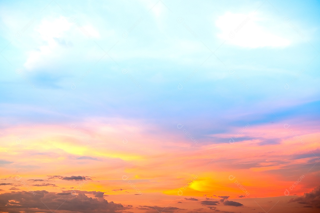 Lindo céu com nuvens