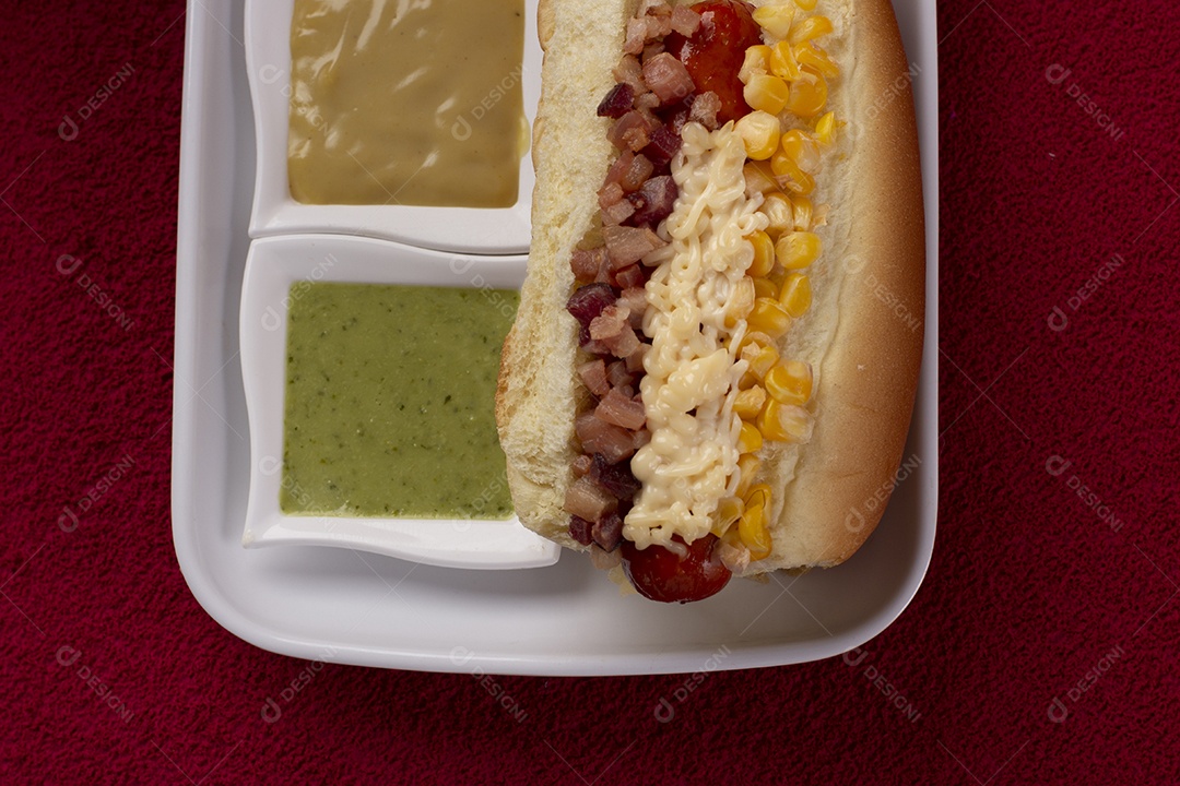 Lanche tradiconal brasileiro cachorro quente