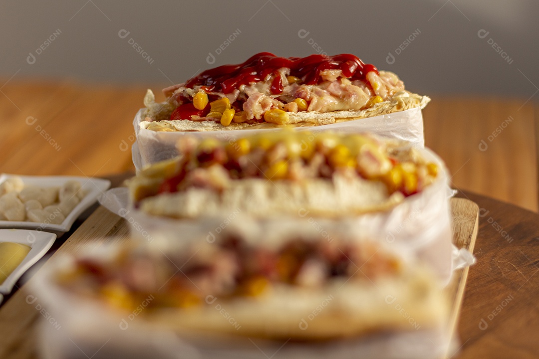 Recheio delicioso cachorro quente tradicional