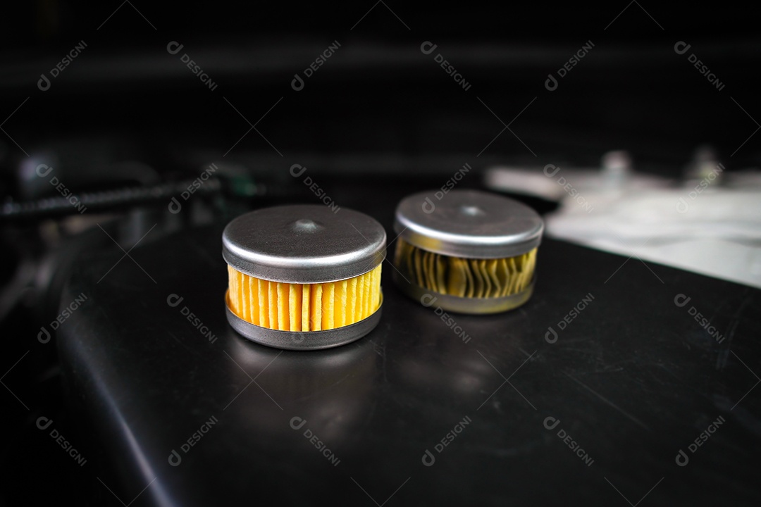 Filtros desgastados no sistema de combustível do veículo