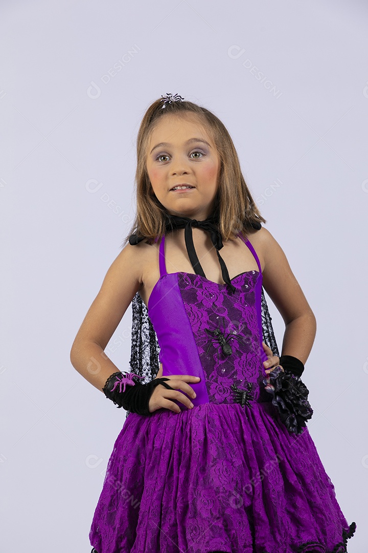 Halloween menina fantasiada para festa