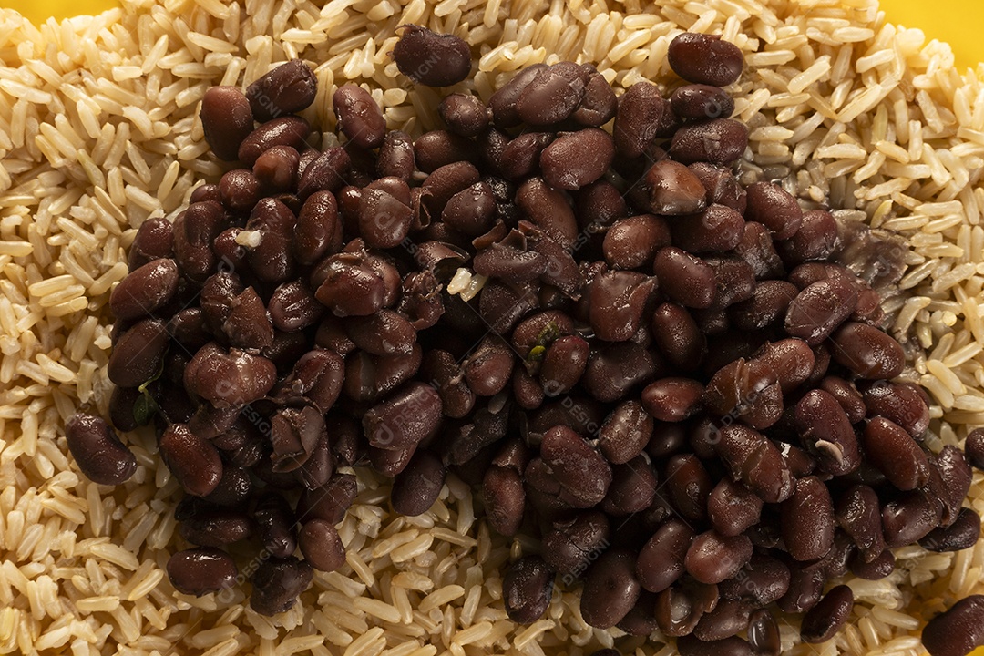 Uma boa refeição arroz e feijão