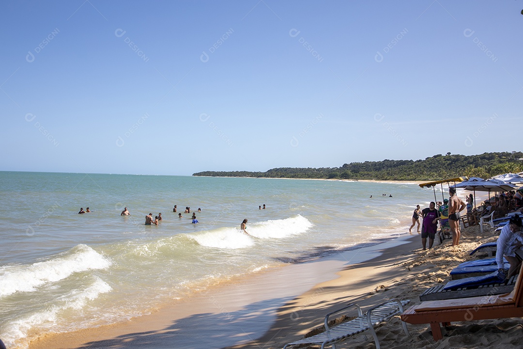 Praia bem movimentas