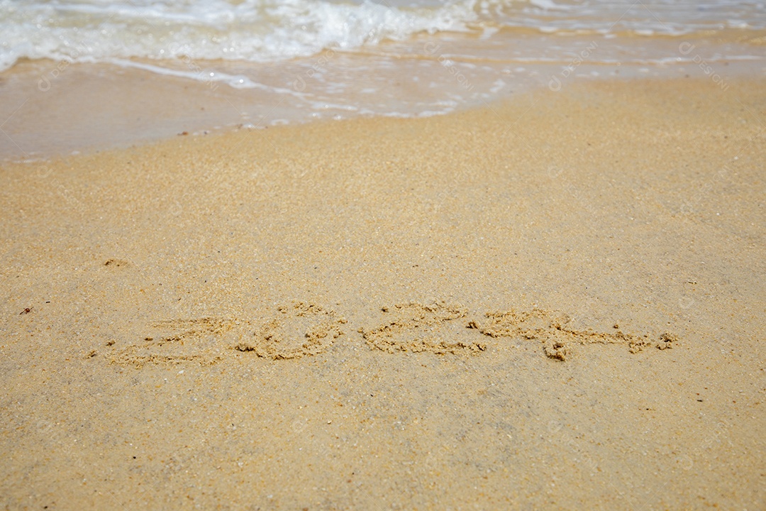 Areia da praia com 2024