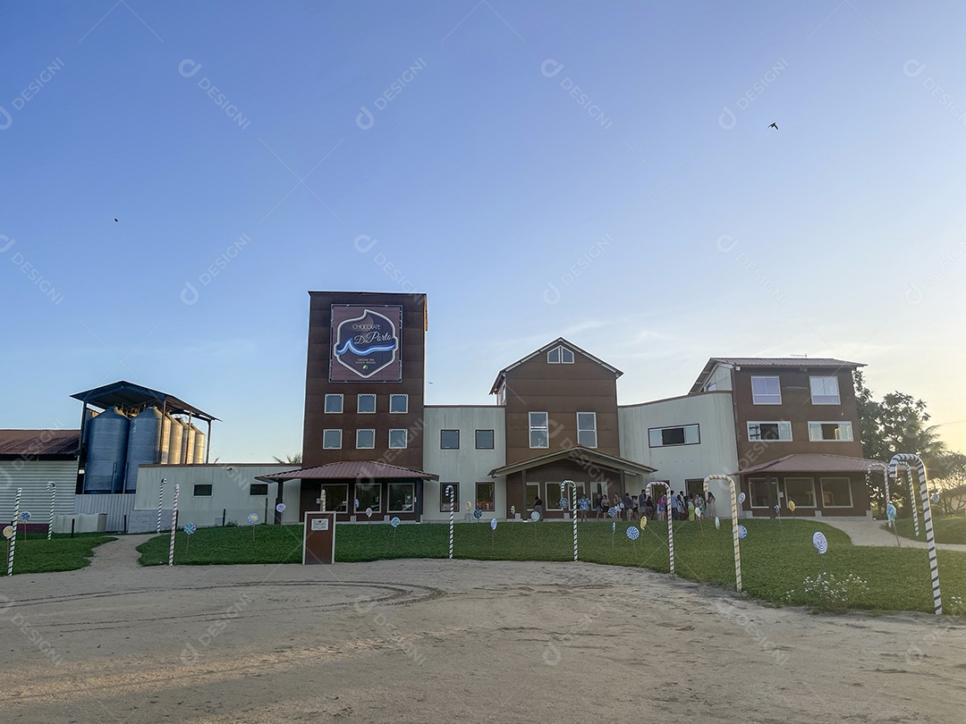 Prédio grande de uma fabrica de chocoolates