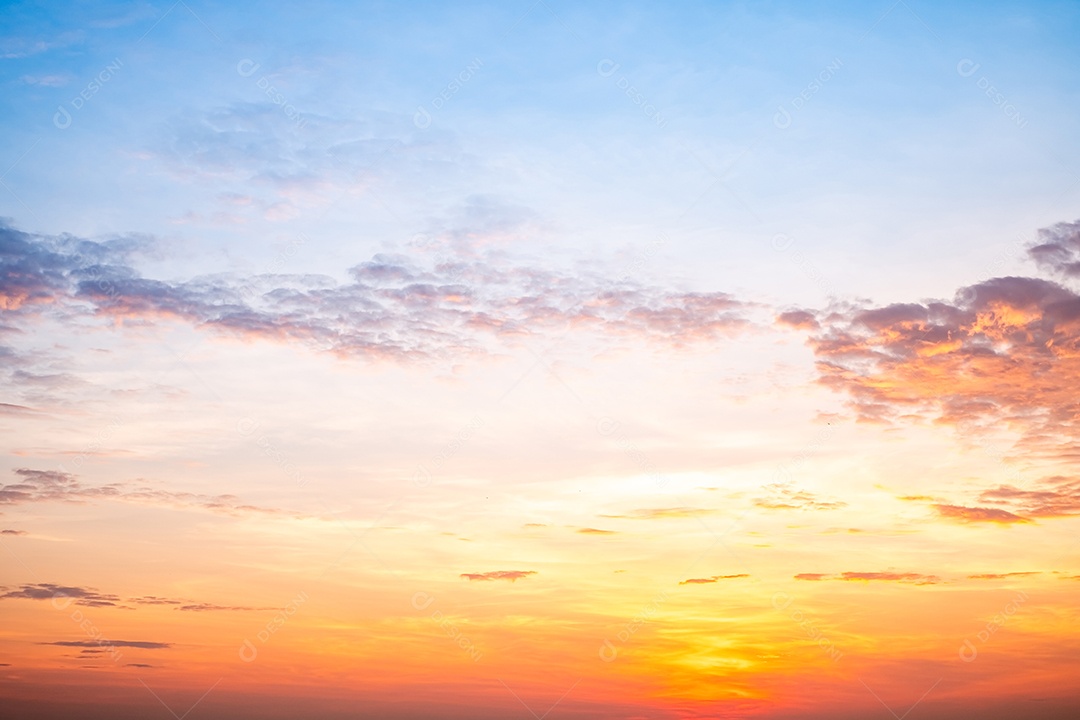 Céu lindo ao entardecer