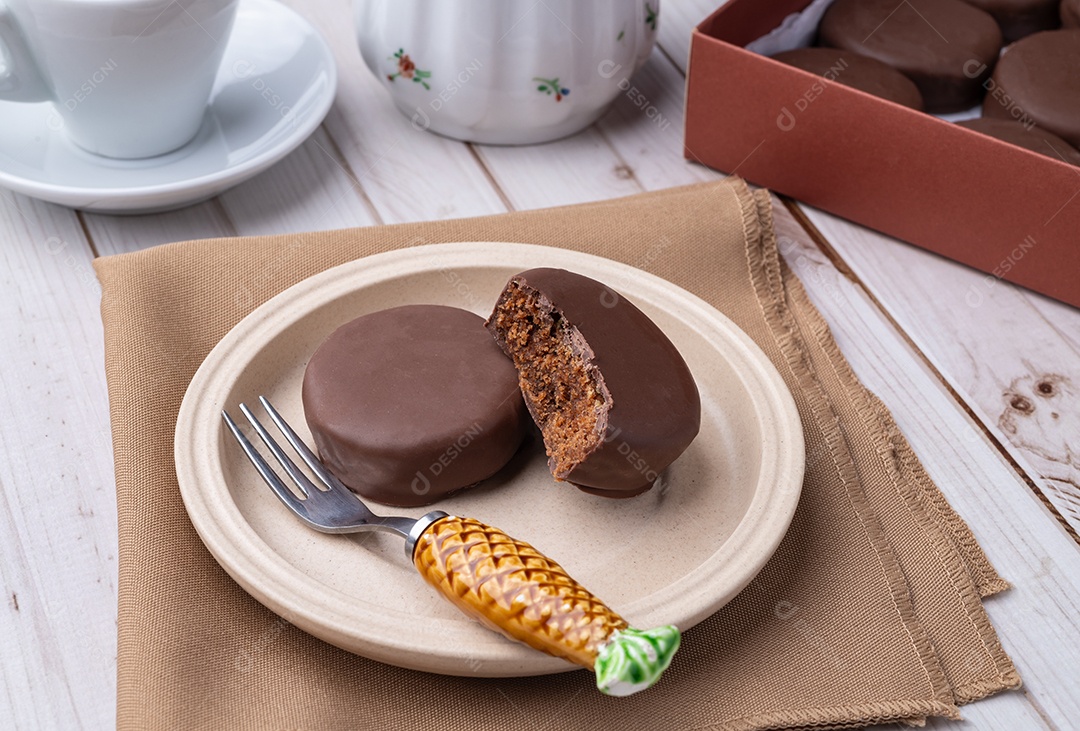 Pão de mel brasileiro com cobertura de chocolate