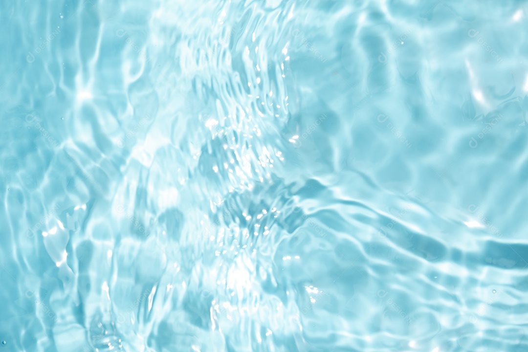 Textura de superfície de água clara azul transparente com ondulações