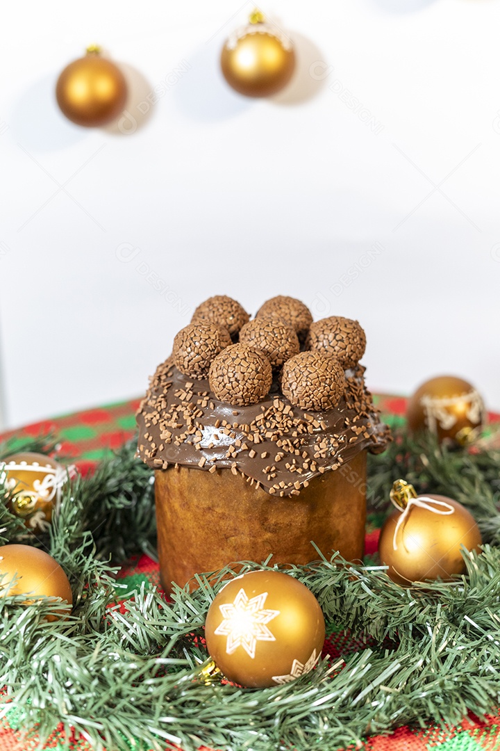 Panetone de brigadeiro com chocolate