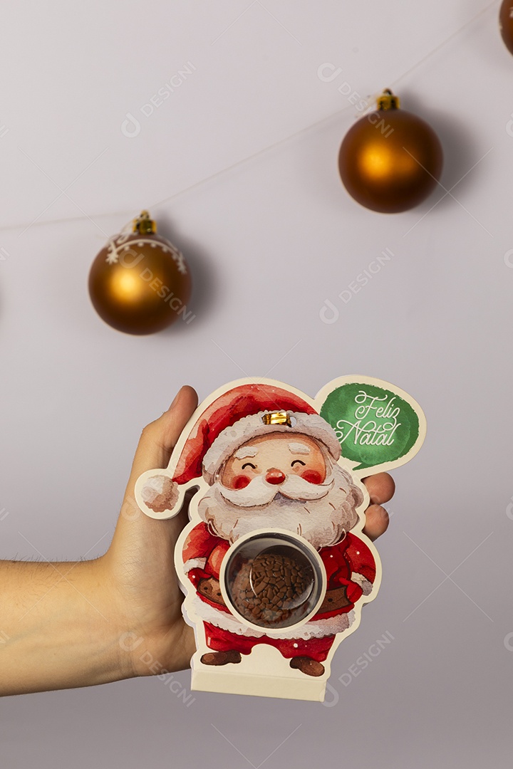 Lembraça natalina com brigadeiro dentro