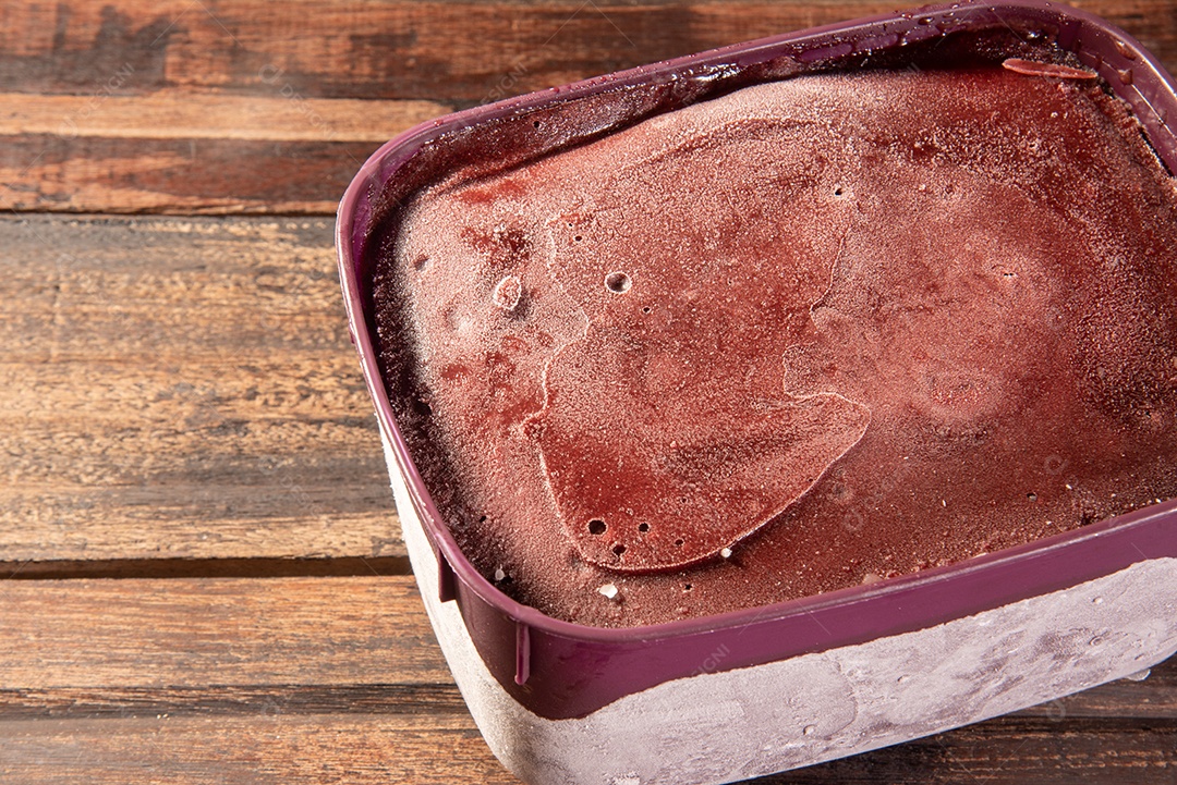 Tigela de açaí cremoso delicioso