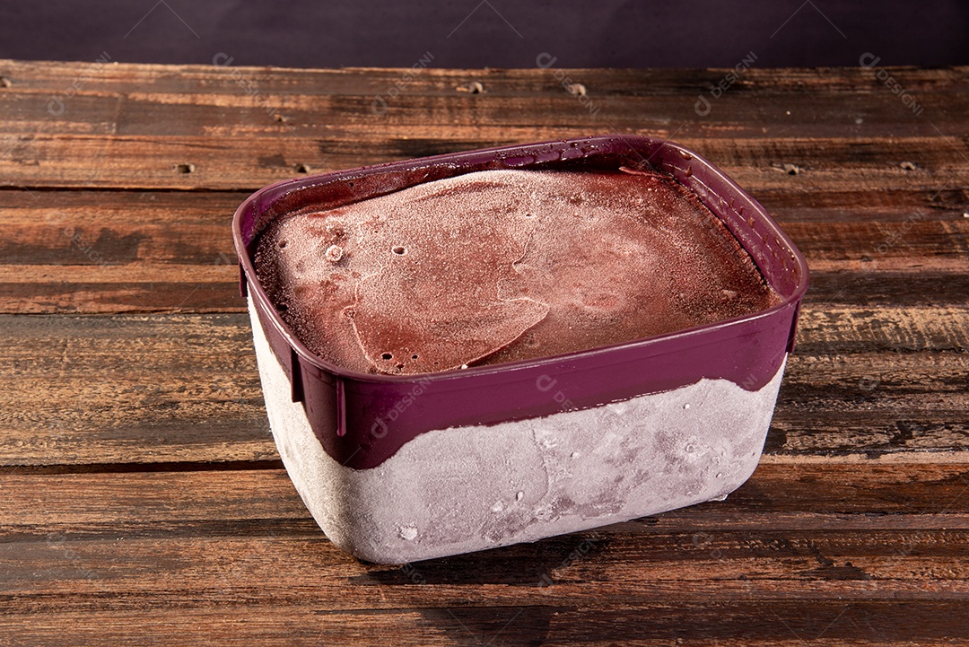 Tigela de açaí cremoso delicioso