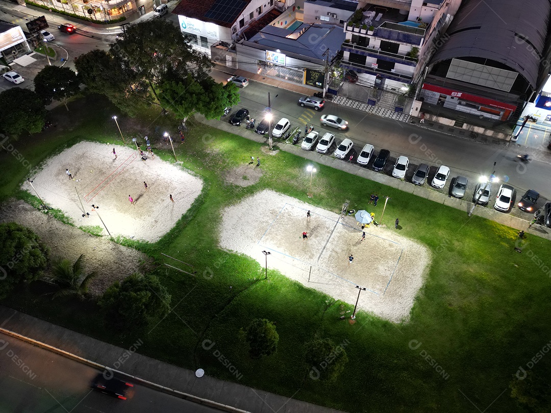 Linda vista panorâmica sobre campos de futebol