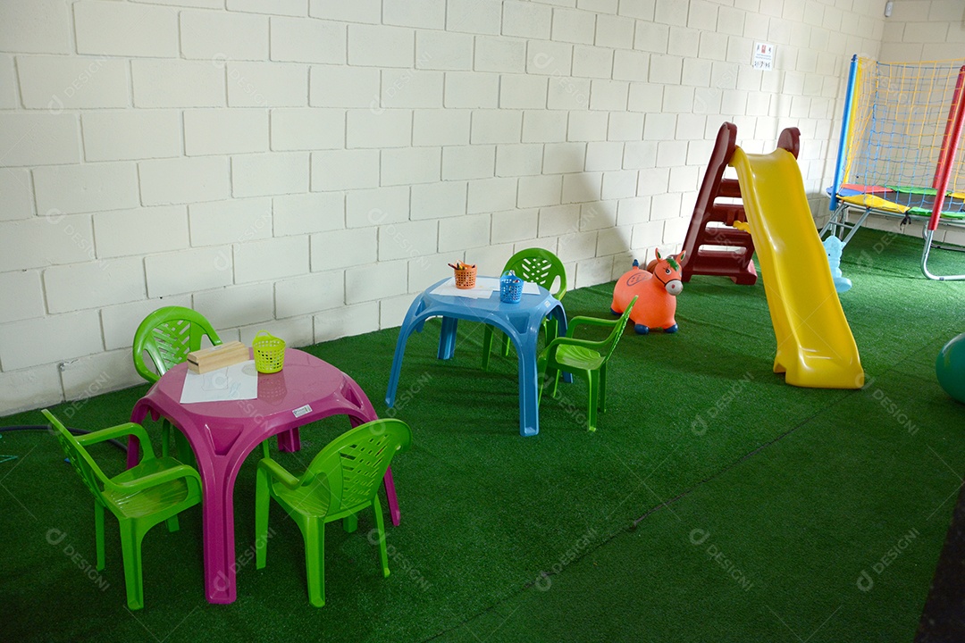 Linda brinquedoteca espaço para crianças se divertirem