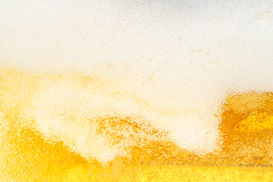 Close up brilhante laranja óleo ou textura de respingos de cerveja e ondas da natureza belas ondas curvas e pequenas bolhas suaves para design gráfico e fundo