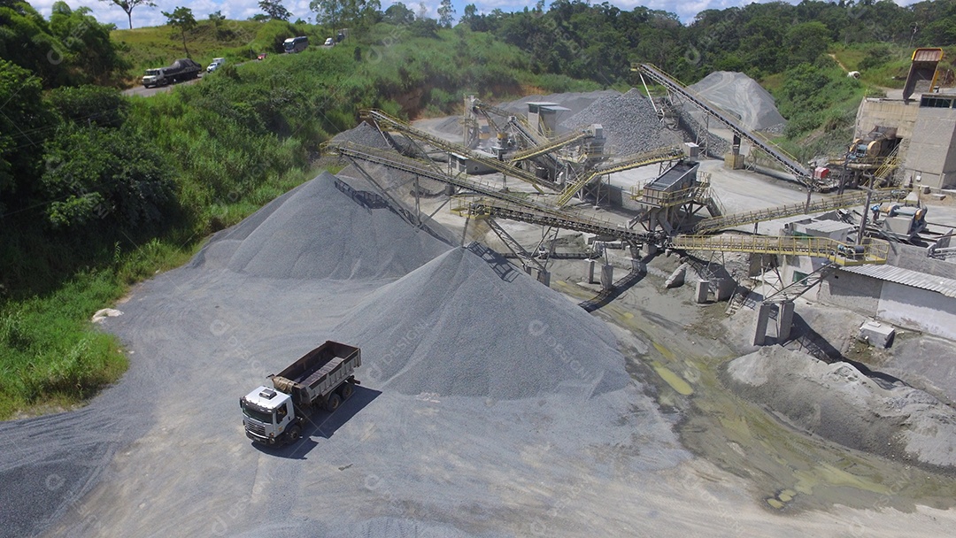 Fábrica de mineração de ferro