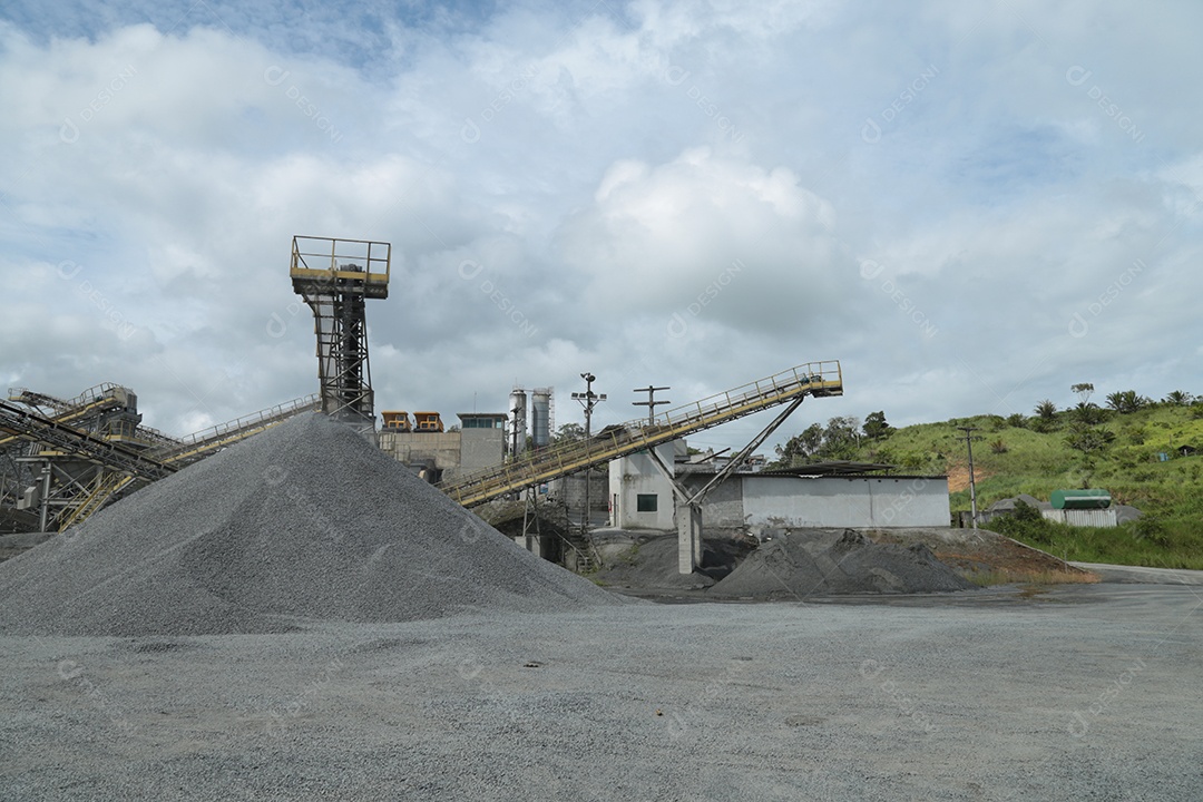 Fabríca de minério de ferro sobre ar livre