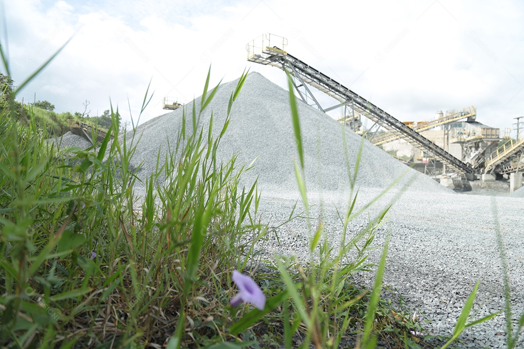 Fabríca de minério de ferro sobre ar livre