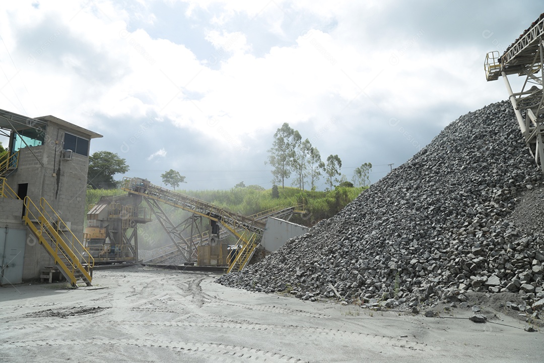 Britador em uma mineradora