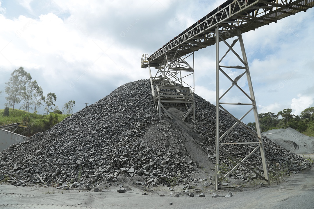 Britador em uma mineradora