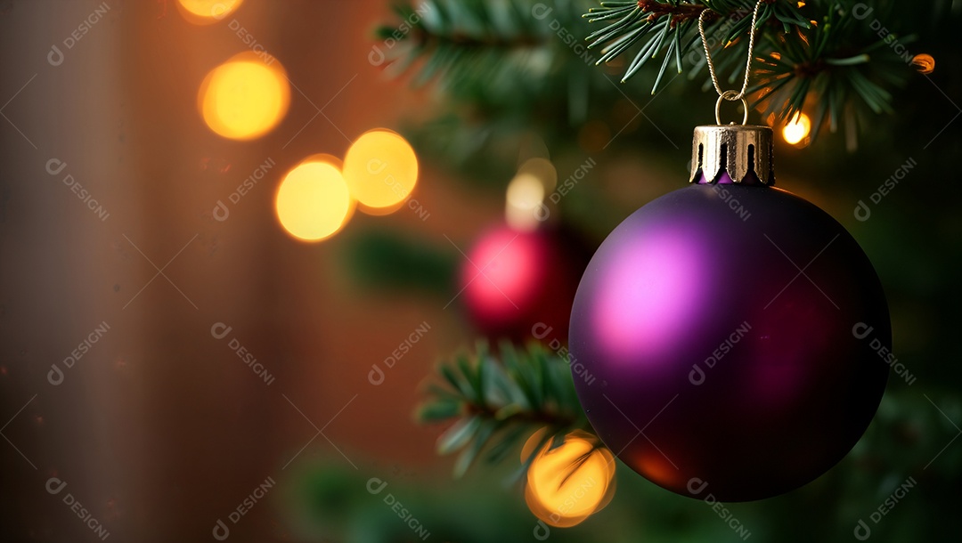 Bolas coloridas enfeites de natal