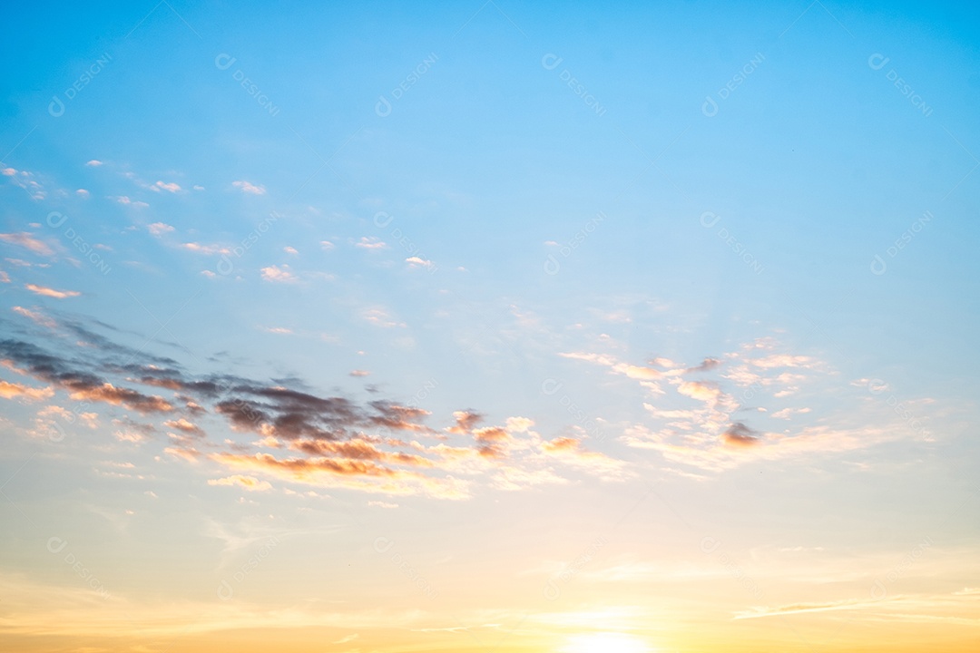 Close up brilhante laranja óleo ou textura de respingos de cerveja e ondas da natureza belas ondas curvas e pequenas bolhas suaves para design gráfico e fundo