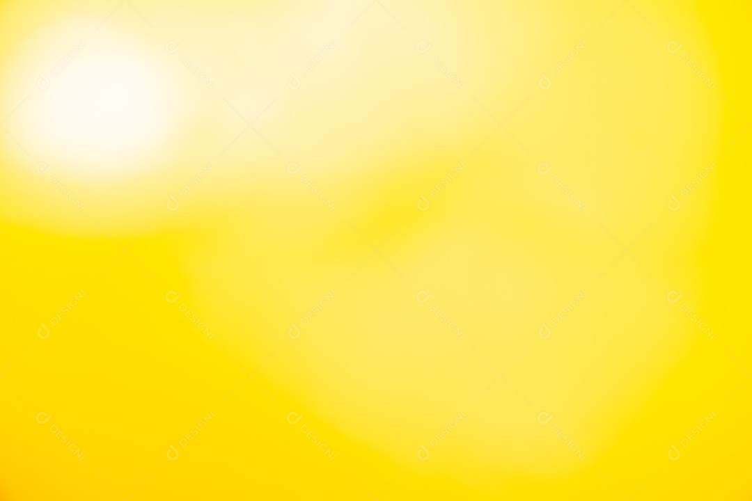 Luxo de fundo gradiente suave amarelo claro e dourado com um pouco de luz abstrata