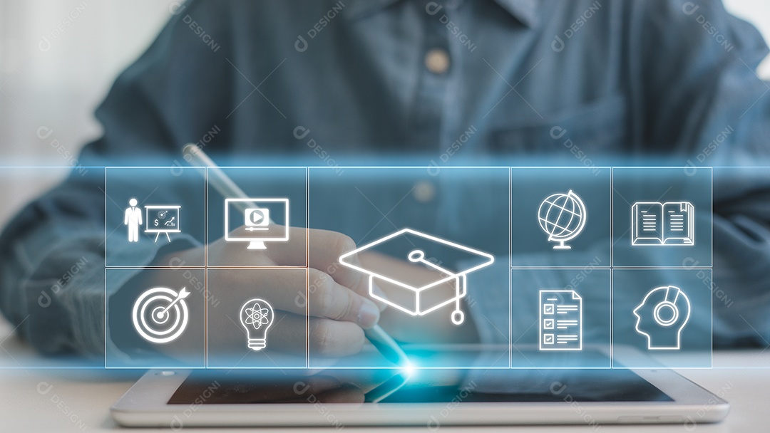 Empresário usando ipad com tecnologia avançada para negócios