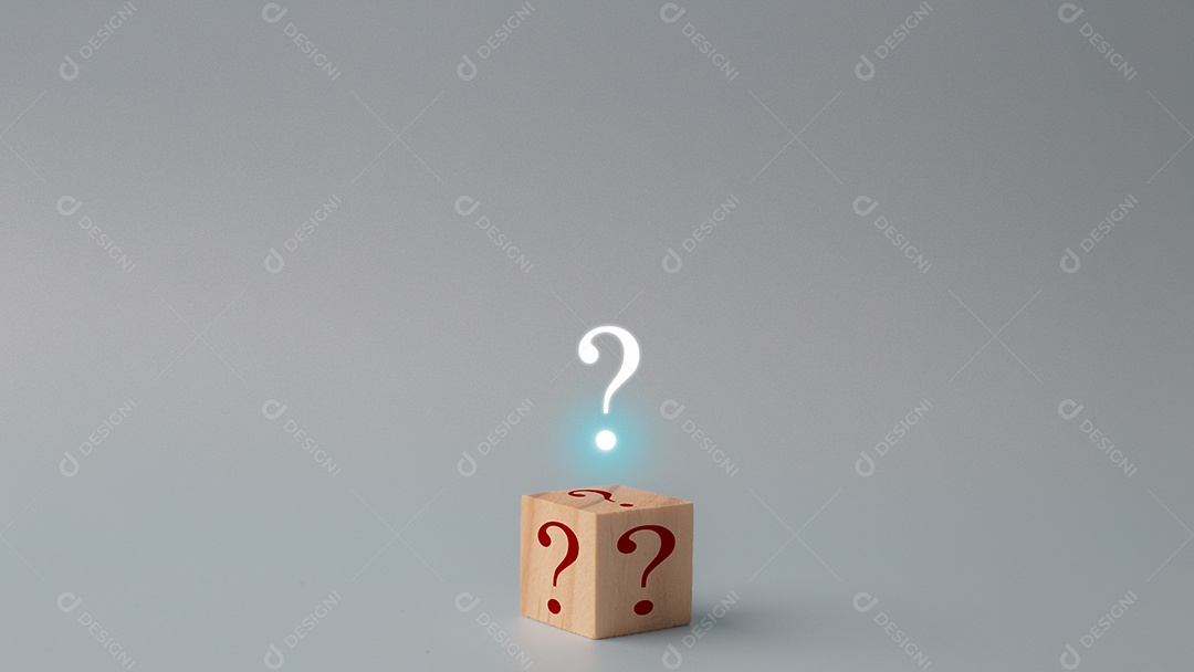 Um cubo de madeira com um ponto de interrogação vermelho está sobre um fundo amarelo o cubo é colocado no centro da imagem e o ponto de interrogação aponta para cima conceito de curiosidade e intriga