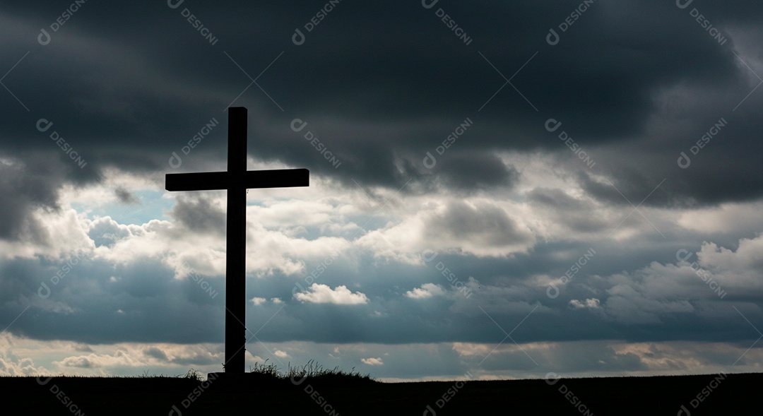 Calvário sobre campo deserto