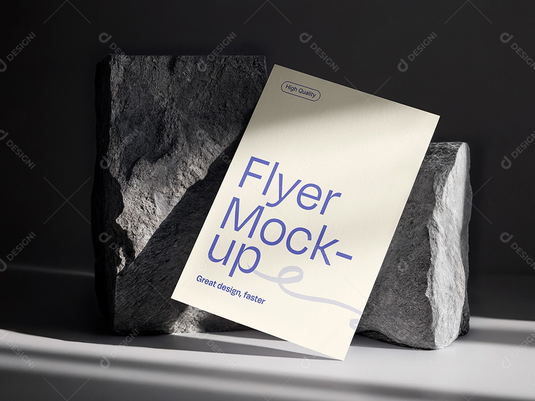 Papel Encostada na Rocha Mockup PSD Editável