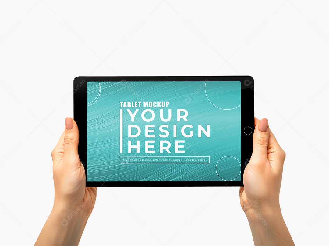 Mão de uma Muher Segurando Tablet Mockup PSD Editável