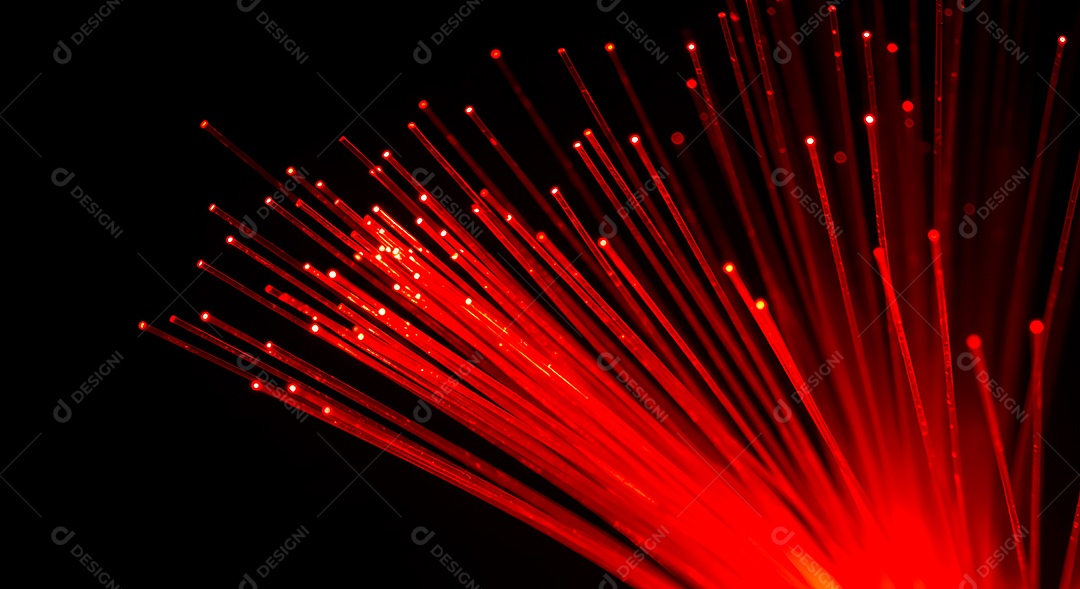 Linhas de luz de velocidade sobre fundo preto isolado