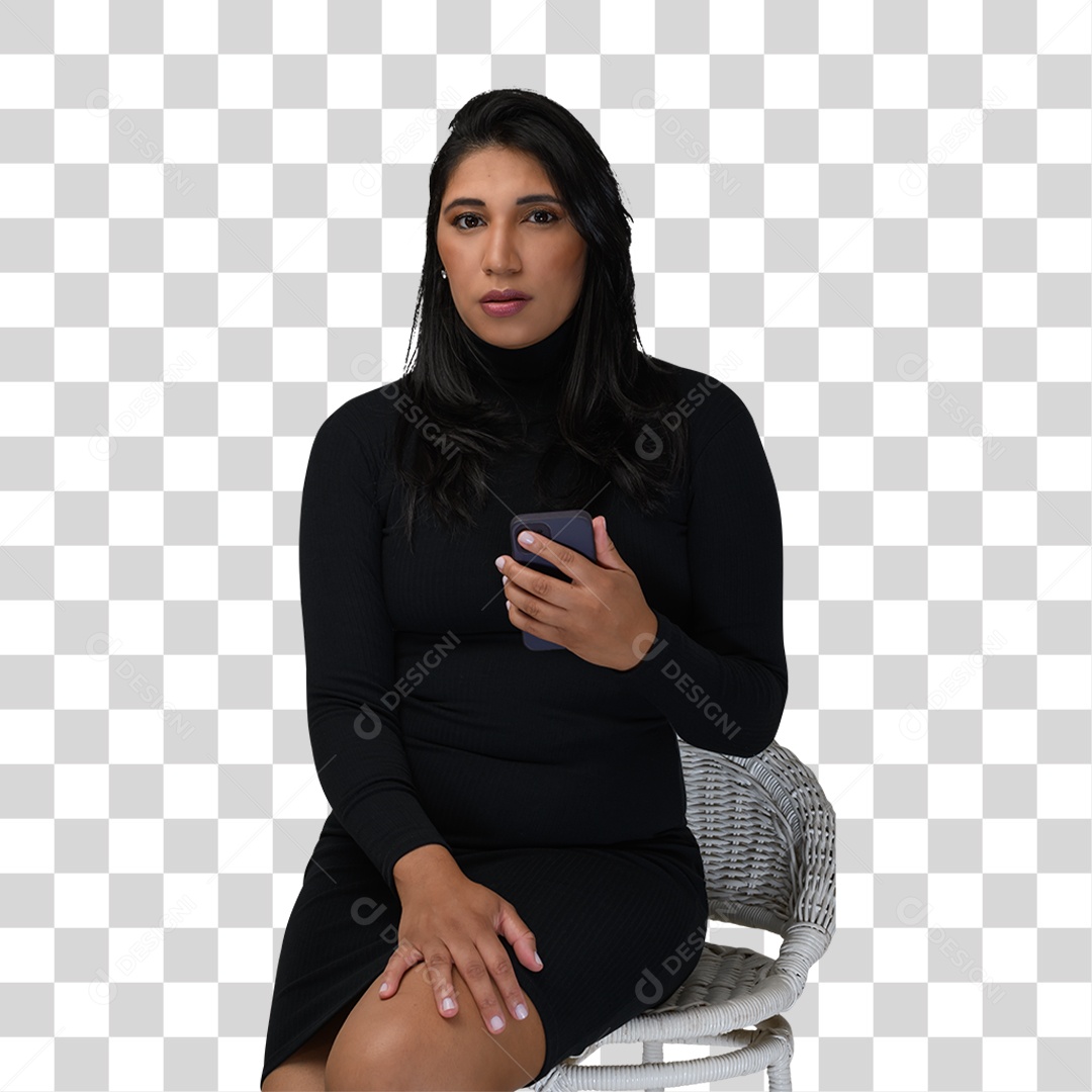 Mulher Morena Segurando Celular PNG Transparente