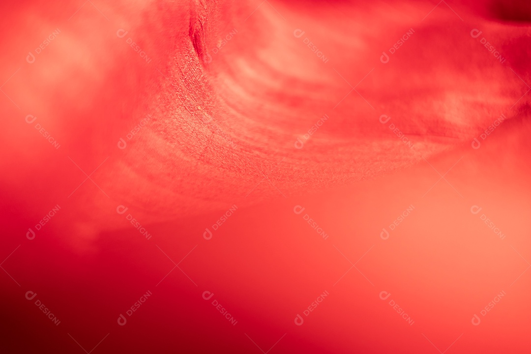 Resumo de seda vermelha brilhante Fundo de tecido branco enrugado