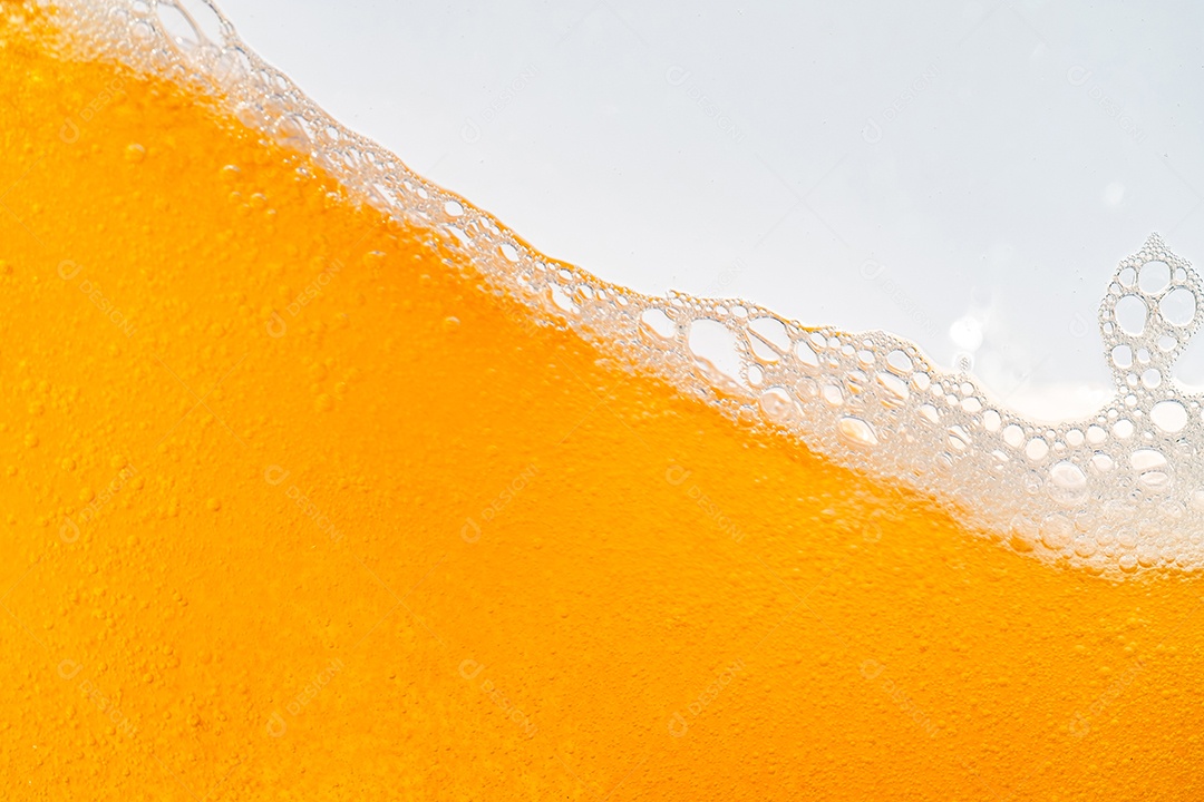 Close up brilhante laranja óleo ou textura de respingos de cerveja e ondas da natureza belas ondas curvas e pequenas bolhas suaves para design gráfico e fundo