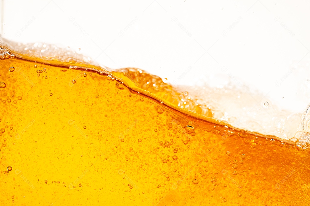 Close up brilhante laranja óleo ou textura de respingos de cerveja e ondas da natureza belas ondas curvas e pequenas bolhas suaves para design gráfico e fundo