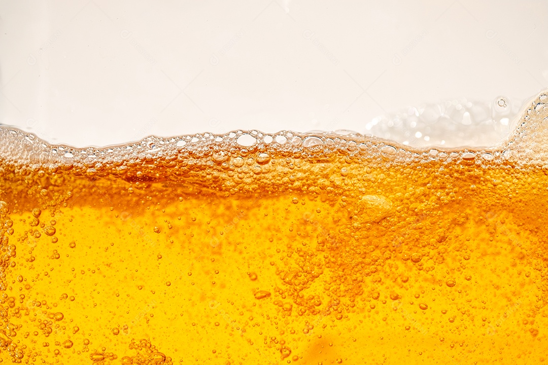 Close up brilhante laranja óleo ou textura de respingos de cerveja e ondas da natureza belas ondas curvas e pequenas bolhas suaves para design gráfico e fundo