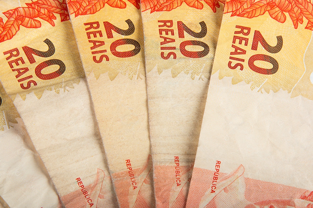 Dinheiro brasileiro close de um leque de notas de 20 reais