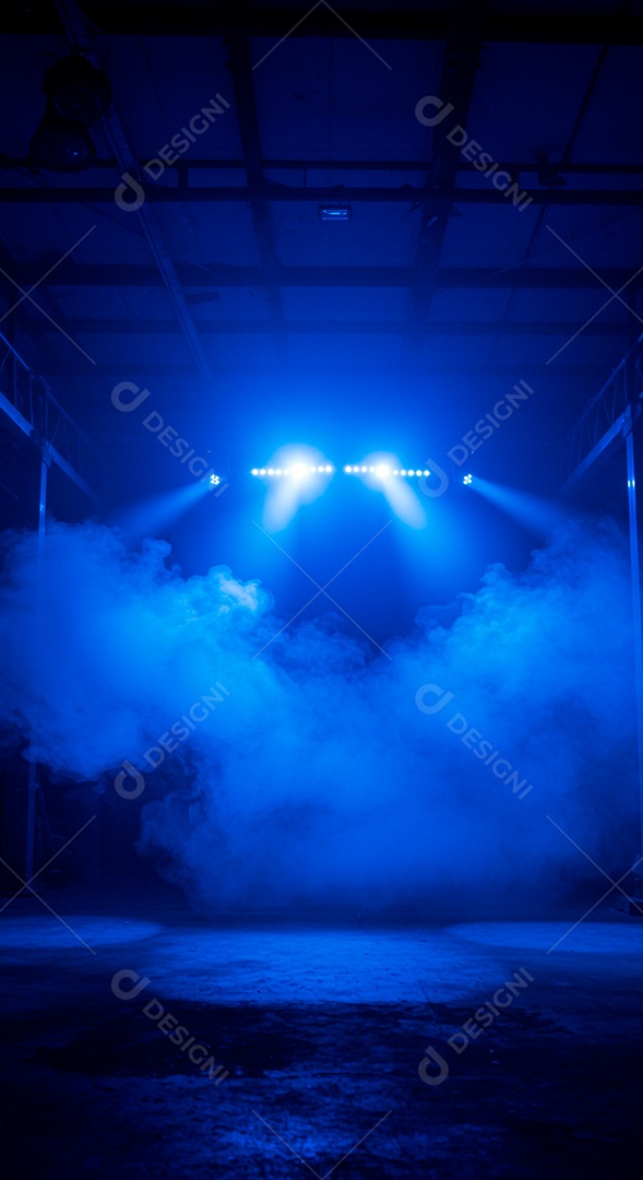 Lindo cenário com luzes e fumaça azul