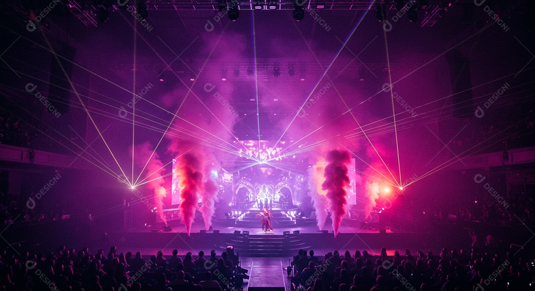 Pessoas aglomerada em evento