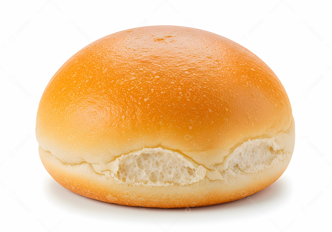 Belo pão doce sobre fundo branco isolado