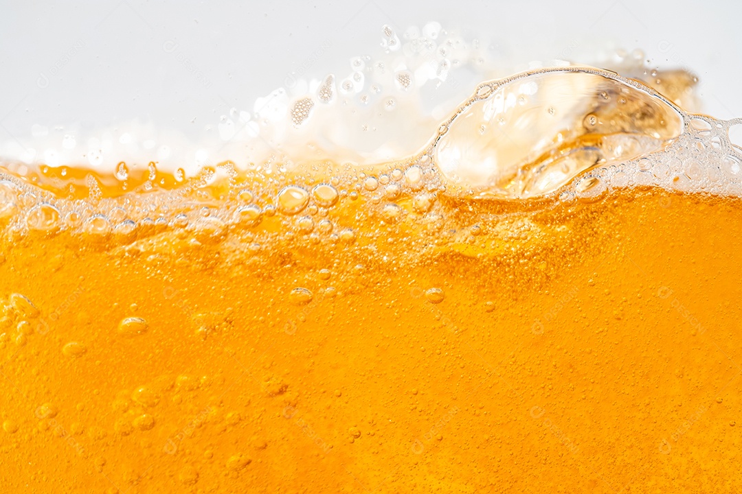 Close up brilhante laranja óleo ou textura de respingos de cerveja e ondas da natureza belas ondas curvas e pequenas bolhas suaves para design gráfico e fundo